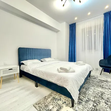 Апартаменти Yamaluxe - - Beautiful Blue With Many Facilities *