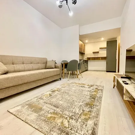 Apartment Yamaluxe - - Beautiful Blue With Many Facilities Bucharest